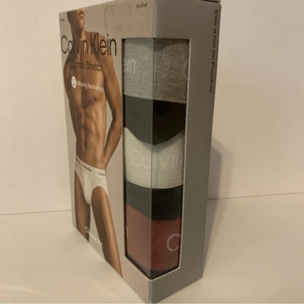 NIB. CALVIN KLEIN Men’s 3pk Hip Brief